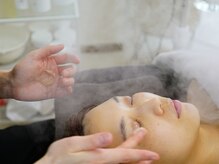 ユカリス(Yu.charis)/REVIハーブピーリング施術工程♪