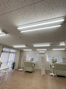 エクシアホワイトニング 小山店/店内写真