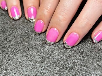 イル(ile)/HAND 先端クリアフレンチ