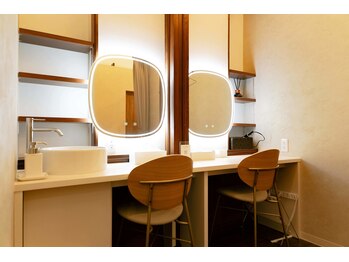 ドルチェエフェクト(dolce effect)/メイクルーム