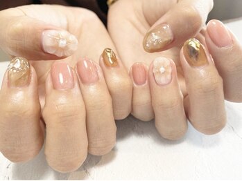 フレイムス アイラッシュ アンド ネイル(FRAMES)/ぷっくりお花ネイル♪