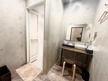 全力パーソナルジム&ストレッチ 鹿児島天文館店/お洒落な店内vol.5