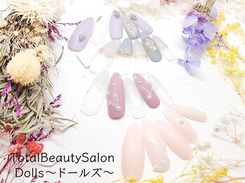 トータルビューティーサロン ドールズ(total beauty salon Dolls)の写真/季節に合わせた大人シックなトレンドネイル多数☆お好きなデザインを詰め込み指先から季節を感じてみては？