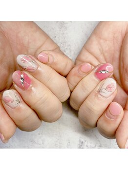 爪屋べっぴん堂/チューリップネイル