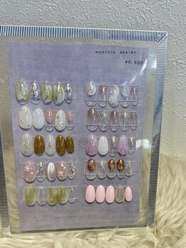 リトルムーン(Little moon)/5月〔hand〕monthly design2