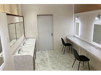 ジェイエステティック 会津店/お帰り前は充実のメイクブースへ