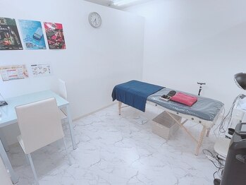 スリムステーション 高槻駅前(Slim Station)の写真/★４月末までのご入会限定！月額18,000円通い放題！★プロのエステティシャンによる本格施術60分