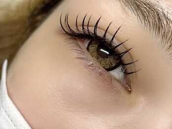 アールココ(R-coco)の写真/自まつ毛が少ない方も理想の目元に★自まつ毛の負担を最小限に抑え、自然なボリューム感で印象UP♪