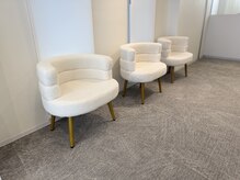 美容整体filament 大宮店/受付ソファ