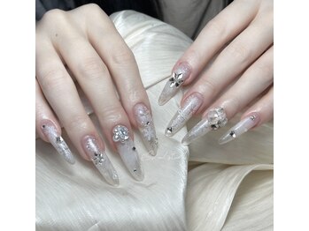 エスネイルスタジオ 横浜関内(Ss. Nail studio)の写真/[タブレット有]パラジェル導入&カラー300色以上♪トレンドネイルパーツも豊富◎こだわりたい方にオススメ！