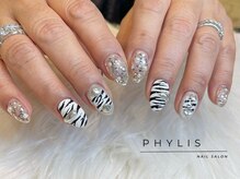 フィリス 横浜店(PHYLIS)/ゼブラ柄ネイル
