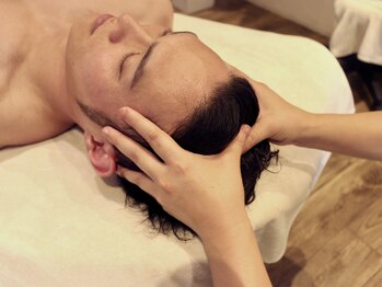 アールエヌスパ(R.nSPA)の写真/【肥後橋徒歩5分/全身ロミロミ60分8520円~】男性も大歓迎☆《仕事疲れ・肩こり・腰の重だるさを解消》