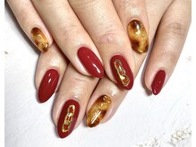 クロエ(chloe)/べっ甲ネイル