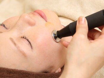 皮フ美 スキンケアサロン サリュ 六町/超音波導入