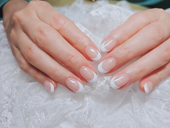 ネイルズアンドビューティー バイ エム(Nails and Beauty by M)/王道フレンチ