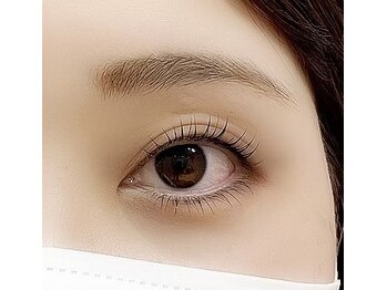 ミエル(miel)の写真/ケラチンラッシュリフト♪ケラチン配合セット剤とトリートメントでまつ毛をケアしながら自睫毛パッチリ

