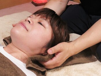 ヘルスアップしばた/★首の調整