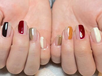 メイヴン(Maven)/レトロカラーネイル