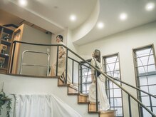 オン蔵前(ON蔵前)/エントランスは吹き抜けで開放的