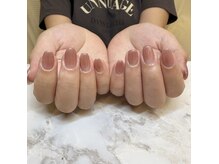 シンプルなハンドネイルのお客様も多数