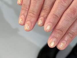 マグネット×天然石風ネイル