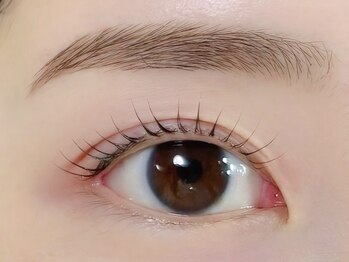 ケイトステージラッシュ 岐阜店(KATE stage LASH)の写真/骨格に合わせた似合わせ眉毛スタイリングと、根本から引き上げるパリジェンヌラッシュリフトで即垢抜け!