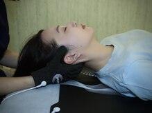 ルーチェ(LUCE)/首こりをほぐしながらヘッドスパ
