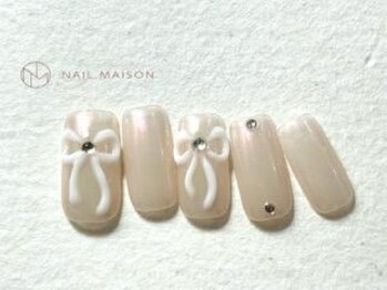 ネイルメゾン 梅田(NAIL MAISON)/透明感ぷっくりホワイトリボン