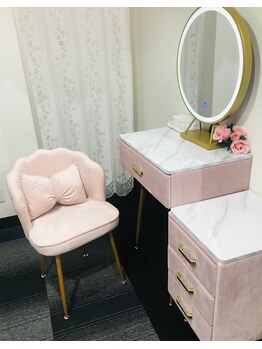 スワーヴ(suave)/2.お化粧台