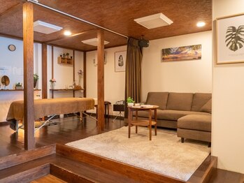 リゾート(Resort)/【お店の奥が施術部屋です♪】