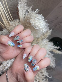 グラム(glam.)/