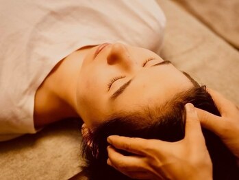 あお/【ヘッドマッサージ】快眠のツボ