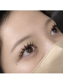 ビノス(VINOS)の写真/忙しい毎日でも自信が持てる"美しい目元をアイメイクなしで簡単にキープできます☆