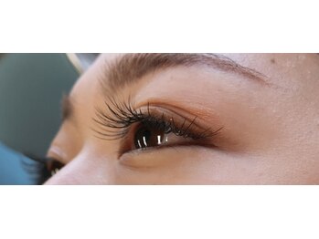 フリルアイビューティ 豊中店(Frill Eye Beauty)/