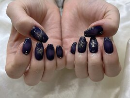 ネイビーネイル/担当赤木