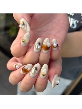 白べぇーっ 本店 湊町店/秋ネイル♪