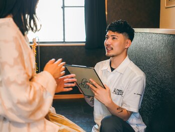 ハリユナイテッド 原宿鍼灸 整体院(HALI UNITED)/カウンセリング風景