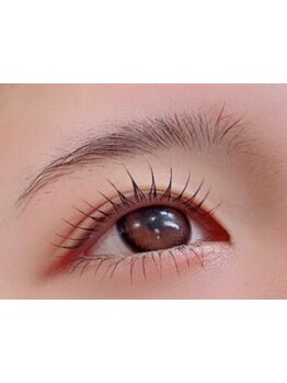 ナチュラル上品な目元にしたい