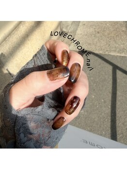 ラブクロム(LOVE CHROME)/陶器のようなニュアンスネイル