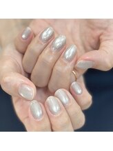 タイニーネイル(tiny nail)/うるうるマグネットネイル