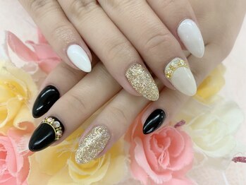 ディーネイル 天王寺(D-nail)/[中村]モノクロビジューネイル