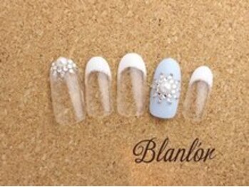 ブランロール 中目黒店(Blanl'or)/爽やか　白フレンチ×ブルー