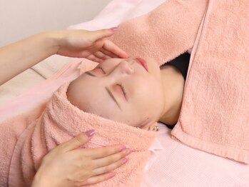 カジュアルエステ レジーアの写真/８月限定★まつげパーマ＋超音波美顔＋炭酸パック￥5000♪この夏、毛穴レスの素肌美人へ♪