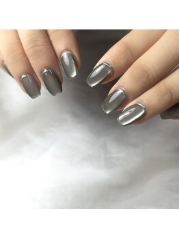 ミネット(Minette)/マグネットネイル×ラメライン