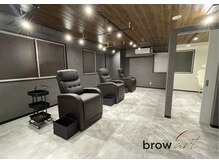 ブロウアート 上野 東上野店(Brow art)の雰囲気（少人数アイサロンで落ち着いた空間です♪個室有り◎ [上野/眉毛]）