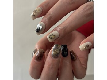 エニデイ(ANY DAY)の写真/【本通駅徒歩5分】持ち込みデザインもOK♪トレンドを押さえたデザインで貴女だけのお気に入りの指先に！