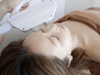 ラリール(Larire)の写真/スピーディな結果出し◎忘れがちな産毛処理から解放♪化粧ノリの良いスッキリ美肌へ！【顔脱毛¥2500】