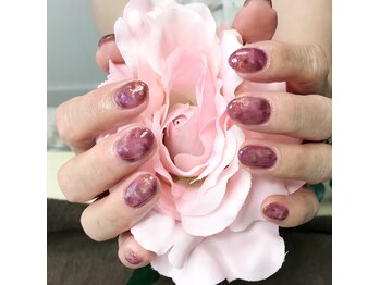 ヒトミネイルズ(Hitomi Nails)/