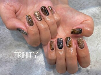トリニティー(TRINITY)/ダーク　ニュアンス　