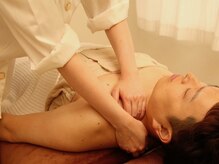 コアラの雰囲気（肩のオイルマッサージ肩こり撃退！！）